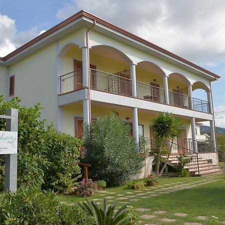 Larus Hotel Sangineto Buitenkant foto
