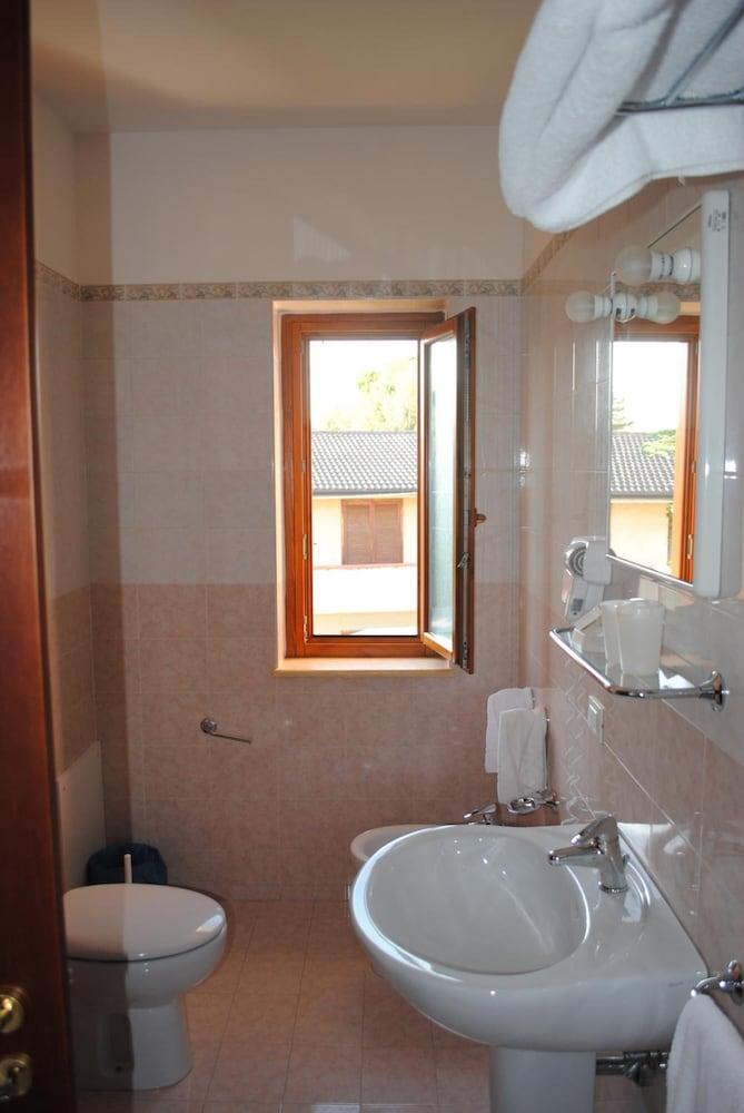 Larus Hotel Sangineto Buitenkant foto