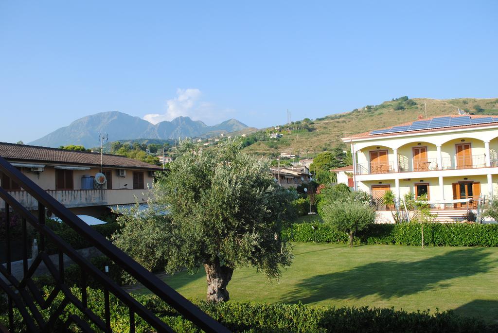 Larus Hotel Sangineto Buitenkant foto