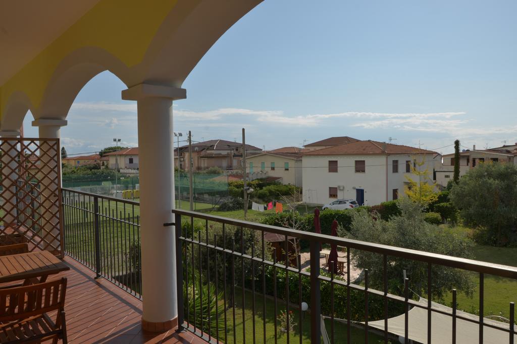 Larus Hotel Sangineto Buitenkant foto