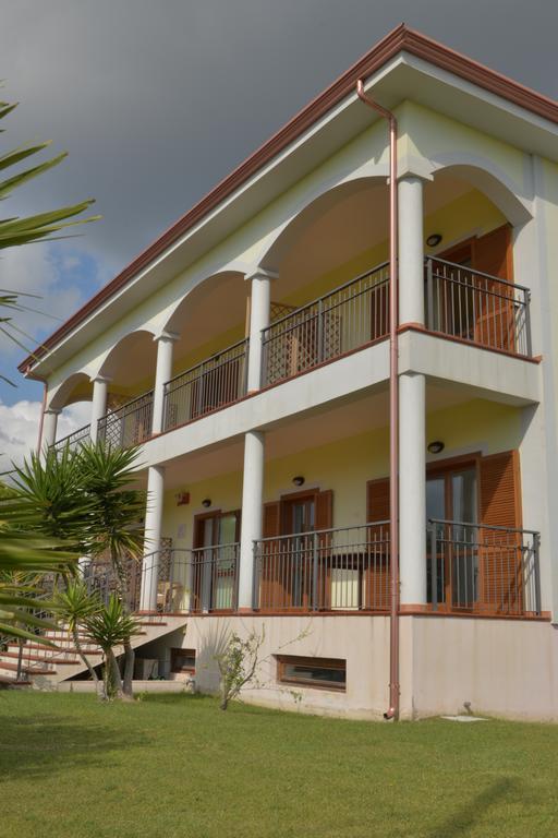 Larus Hotel Sangineto Buitenkant foto